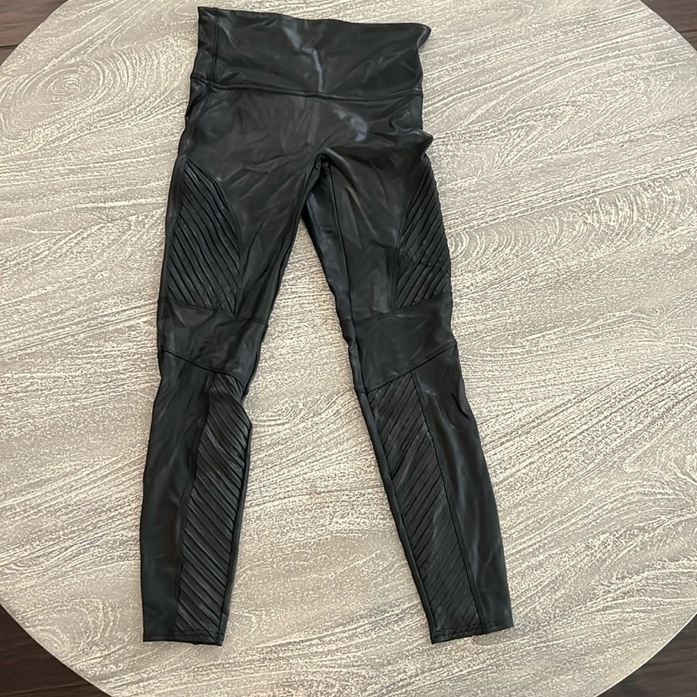 Faux leather Moro spanx leggings size large very good used condition.